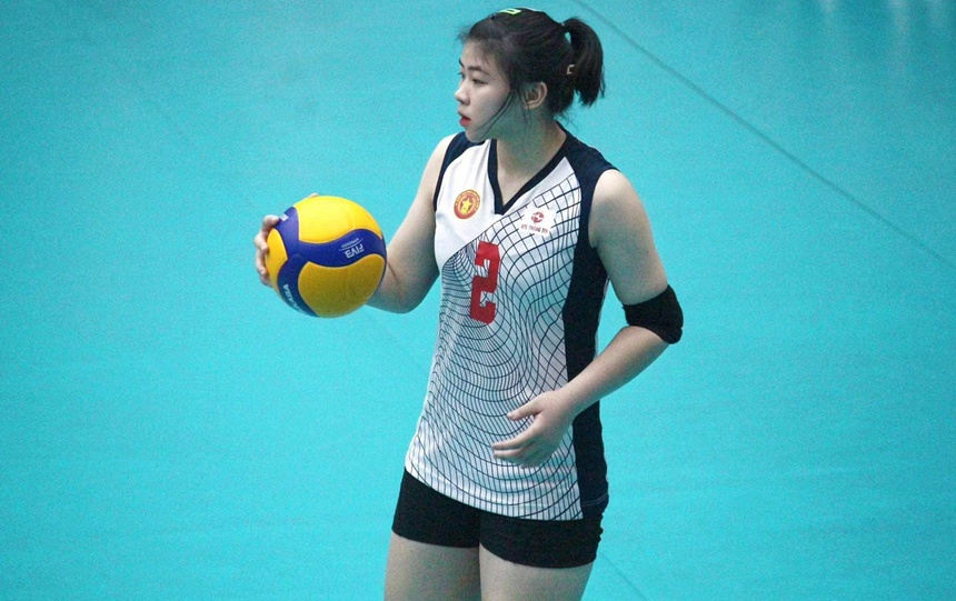 Phương Thùy mới 19 tuổi, là chủ công trẻ đầy triển vọng của bóng chuyền nữ Việt Nam