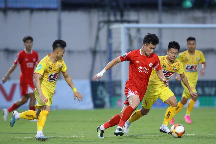 Bùi Tiến Dũng sút hỏng luân lưu, Viettel ngậm ngùi nhìn Thanh Hóa đoạt Cúp quốc gia - Ảnh 2. Bùi Tiến Dũng sút hỏng luân lưu, Viettel ngậm ngùi nhìn Thanh Hóa đoạt Cúp quốc gia - Ảnh 2.