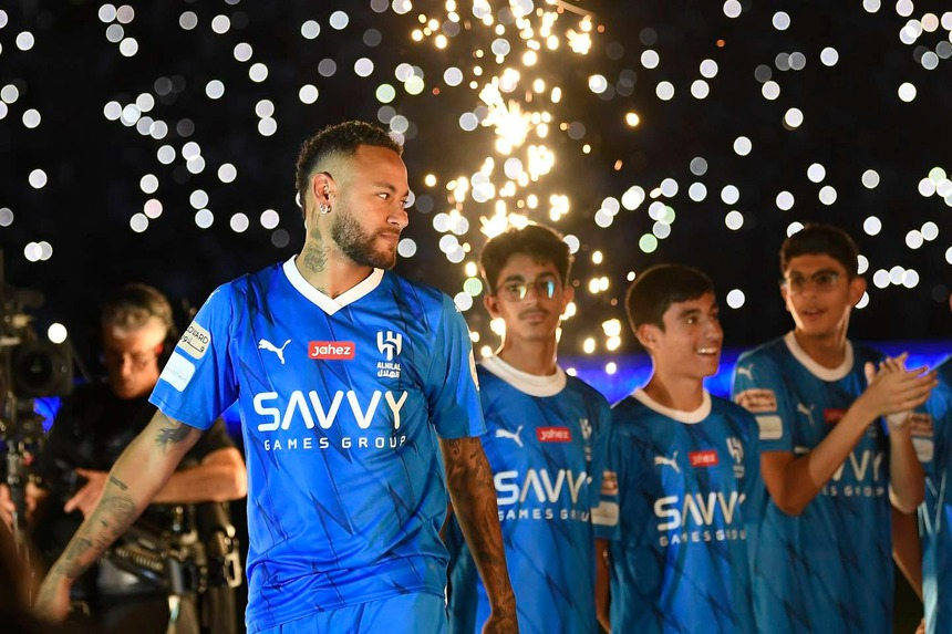 Tạm biệt Neymar: Một sự nghiệp tranh cãi dưới cái bóng của Messi - Ảnh 1.