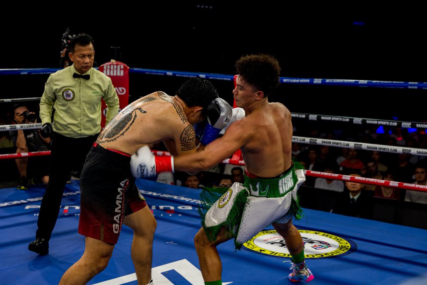 Knock-out võ sĩ Thái Lan, tay đấm Việt giành đai WBC lịch sử - Ảnh 2. Knock-out võ sĩ Thái Lan, tay đấm Việt giành đai WBC lịch sử - Ảnh 2.