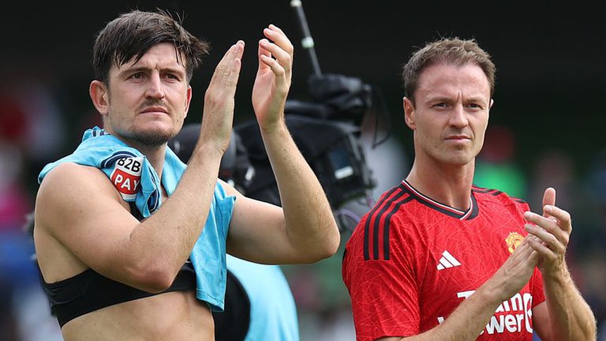 Chuyển nhượng MU 21/8: Mbappe bất ngờ có cơ hội gia nhập MU, Ten Hag xác nhận Maguire ở lại - Ảnh 6. Chuyển nhượng MU 21/8: Mbappe bất ngờ có cơ hội gia nhập MU, Ten Hag xác nhận Maguire ở lại - Ảnh 6.