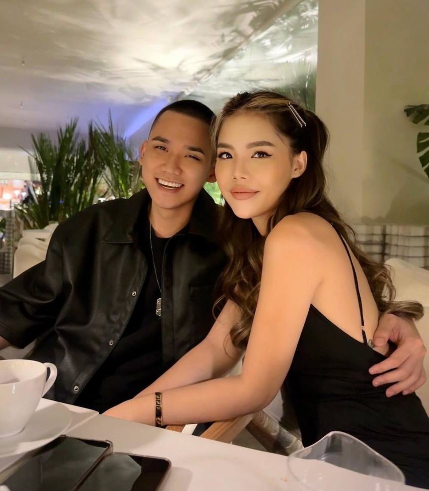 Nếu nhận được một chiếc thẻ đen từ trên trời rơi xuống, bạn sẽ làm gì? - Ảnh 3. Nếu nhận được một chiếc thẻ đen từ trên trời rơi xuống, bạn sẽ làm gì? - Ảnh 3.