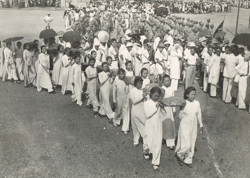 Ảnh = Ký ức = Lịch sử (kỳ 81): Cách mạng tháng Tám giải phóng những nguồn lực tinh thần của Việt Nam - Ảnh 5.