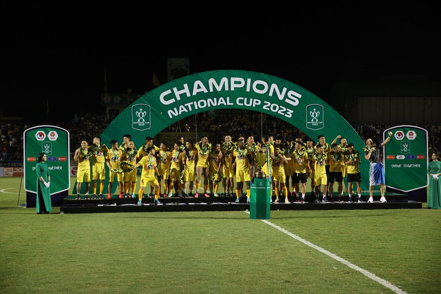 Chiếc cúp của xứ Thanh  - Ảnh 1.