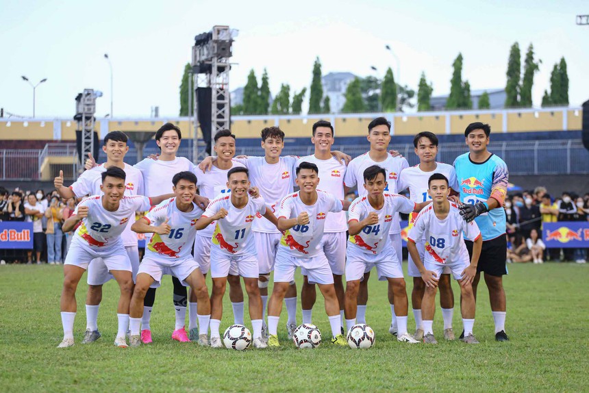 Tiến Linh, Quế Ngọc Hải chia sẻ nguồn năng lượng dài lâu vươn xa - Ảnh 2.