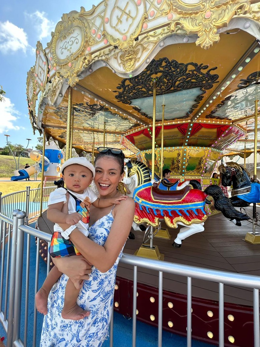 Mâu Thủy thăng hạng sắc vóc sau sinh: Mẹ bỉm mách nước mẹo làm đẹp hay ho - Ảnh 4.