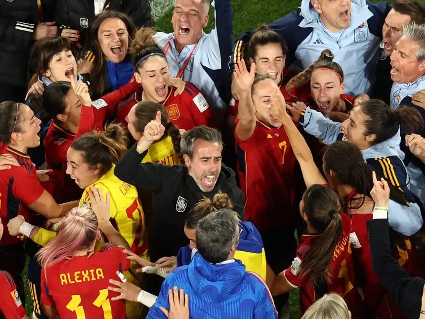 World Cup nữ 2023: Xin lỗi, nhưng chức vô địch có công của Vilda - Ảnh 1.