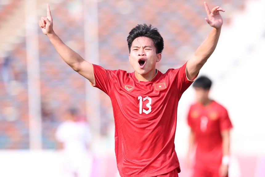 Tiêu điểm: Bản nháp của HLV Troussier - Ảnh 1. Tiêu điểm: Bản nháp của HLV Troussier - Ảnh 1.