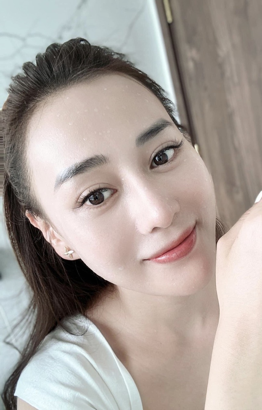 Sao Việt 22/8: Phương Oanh khoe mặt mộc, Vĩnh Thụy thông báo sắp kết hôn - Ảnh 1.