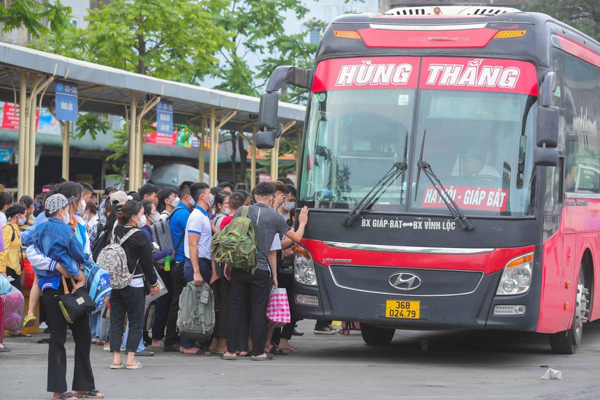 Doanh nghiệp đường bộ, đường sắt giữ ổn định giá vé dịp nghỉ Lễ 2/9 - Ảnh 1.