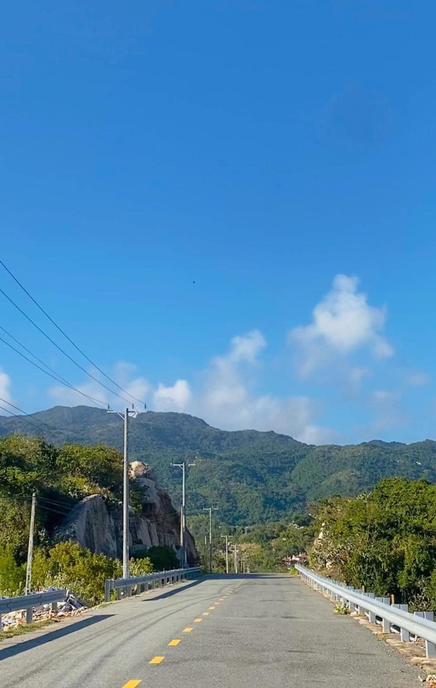 Những cung đường đẹp nhất Việt Nam, dân mê phượt nào cũng một lần đi qua - Ảnh 17. Những cung đường đẹp nhất Việt Nam, dân mê phượt nào cũng một lần đi qua - Ảnh 17.