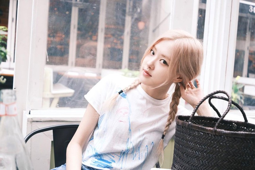 Áo baby tee được BLACKPINK ưa chuộng: Tôn dáng hết nấc, chị em nên thử  - Ảnh 3.