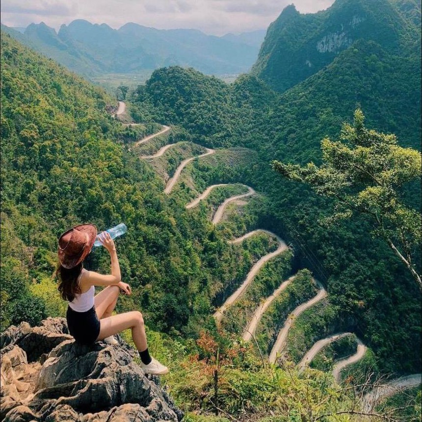 Những cung đường đẹp nhất Việt Nam, dân mê phượt nào cũng một lần đi qua - Ảnh 4. Những cung đường đẹp nhất Việt Nam, dân mê phượt nào cũng một lần đi qua - Ảnh 4.