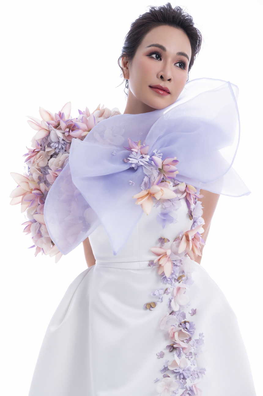 Soi Profile cực hot của 4 Chị đẹp đầu tiên tham gia ‘Chị đẹp đạp gió rẽ sóng 2023’ - Ảnh 5.