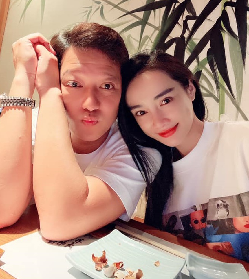 Nhã Phương khoe bụng bầu những tháng cuối thai kỳ, nhan sắc ngày càng thăng hạng  - Ảnh 5.