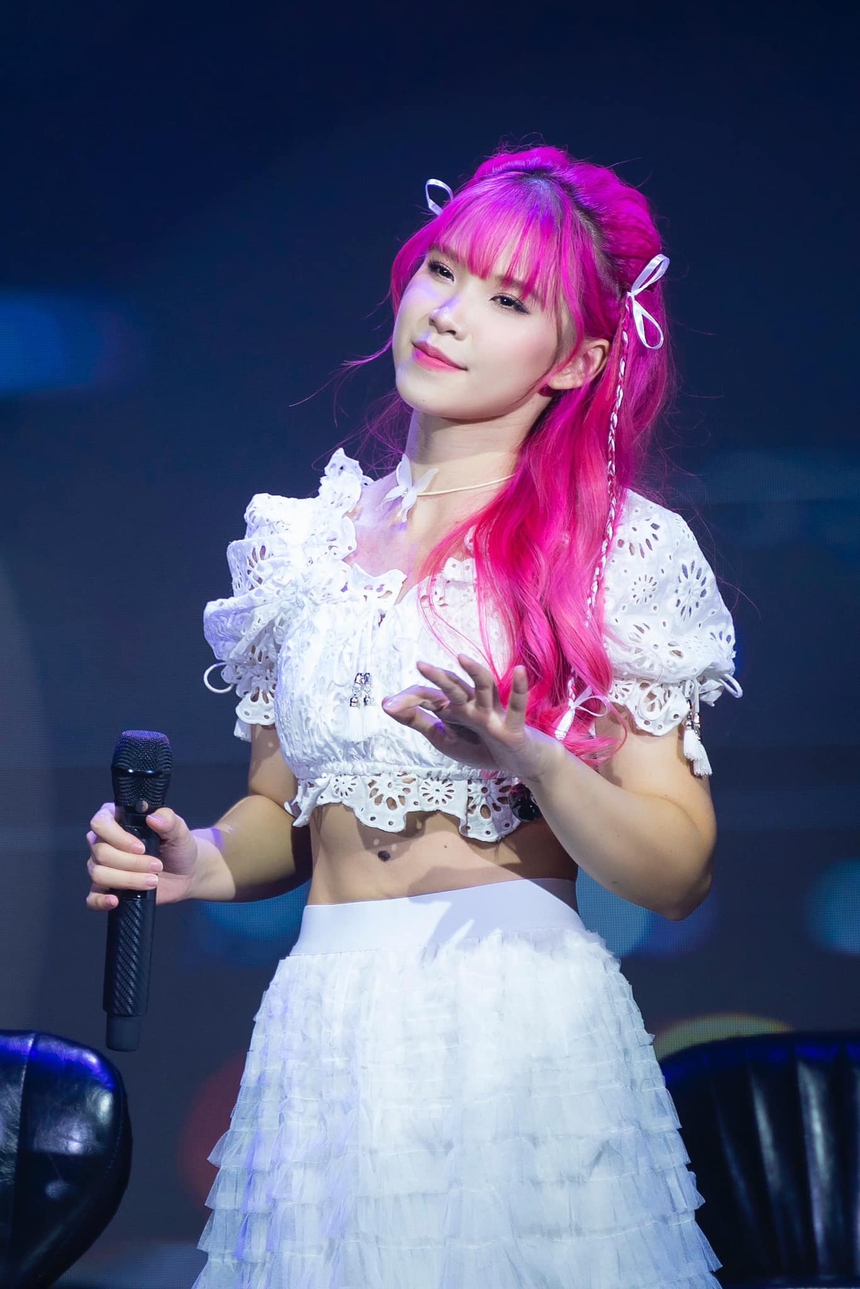 Khởi My: “Đừng đồn em bùng nổ, cứ xem như em hết tiền nạp game”  - Ảnh 1.