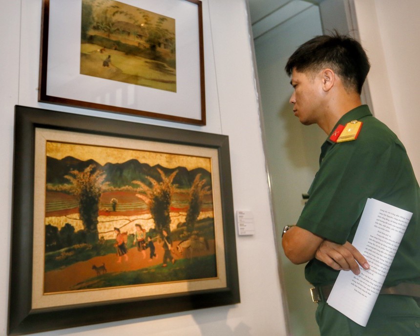 Khai mạc triển lãm 'Đất nước tôi' - Ảnh 3.