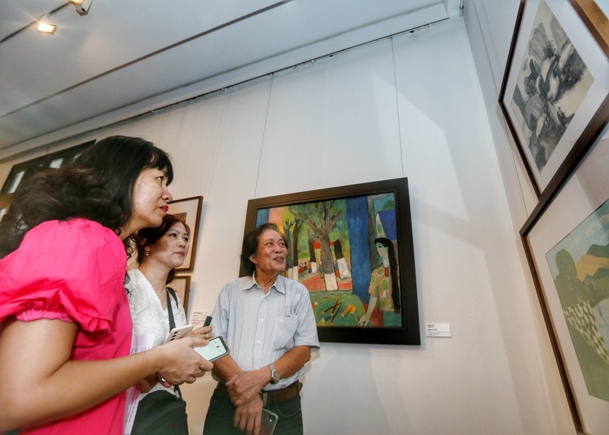 Khai mạc triển lãm 'Đất nước tôi' - Ảnh 2.