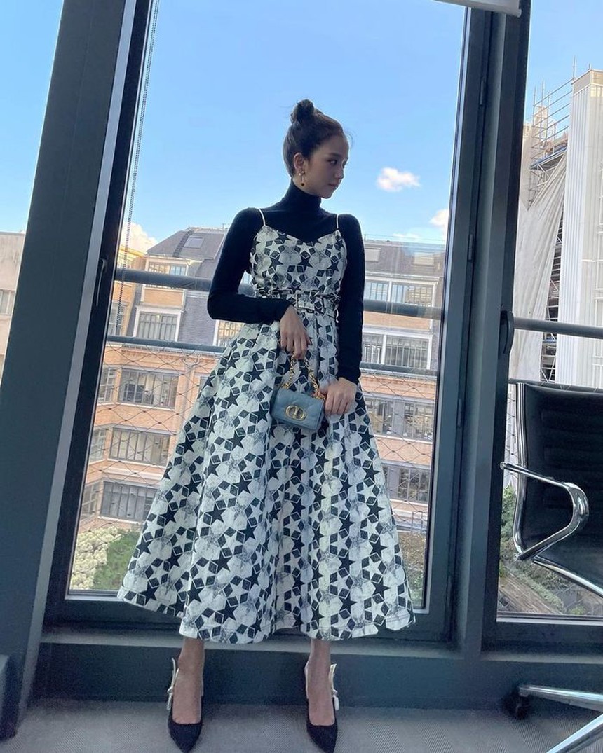 Giày slingback - phụ kiện khó thiếu của cô nàng thanh lịch: Phối váy dáng dài chuẩn nhất - Ảnh 6.