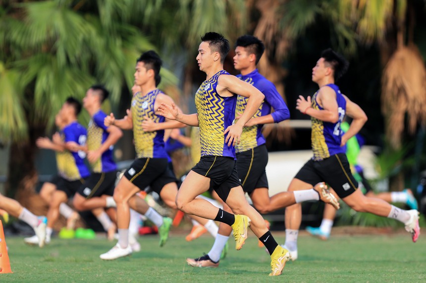 Bóng đá Việt Nam 25/8: Trần Thị Duyên hào hứng trở lại ĐT nữ Việt Nam - Ảnh 6.