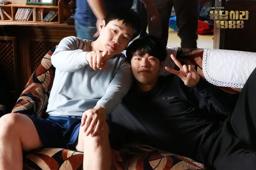 Ahn Jae Hong khiến người xem nổi da gà với diễn xuất trong 'Mask Girl' - Ảnh 7. Ahn Jae Hong khiến người xem nổi da gà với diễn xuất trong 'Mask Girl' - Ảnh 7.