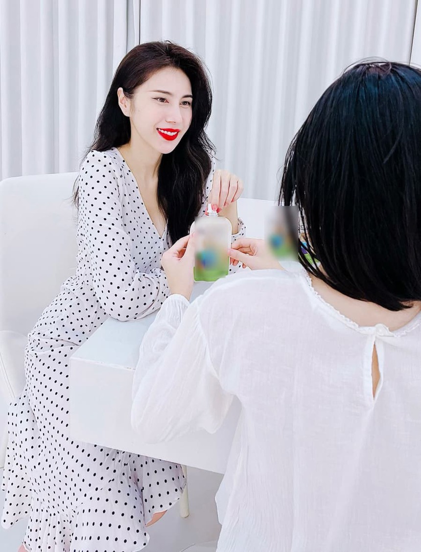 Sao Việt 25/8: Bảo Thanh hội ngộ dàn sao 'Về nhà đi con', Thủy Tiên khoe ảnh con gái lớn phổng phao - Ảnh 2.