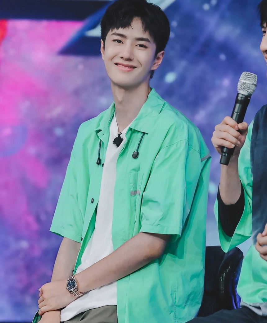 (Bài đăng thứ 7) Nhìn bộ sưu tập đồng hồ độc lạ biết Vương Nhất Bác sành điệu thế nào - Ảnh 7. (Bài đăng thứ 7) Nhìn bộ sưu tập đồng hồ độc lạ biết Vương Nhất Bác sành điệu thế nào - Ảnh 7.