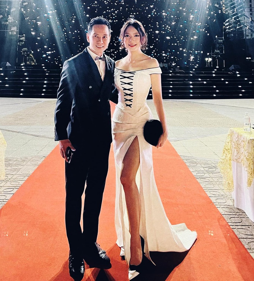 Bà xã Lý Hải sinh 4 con vẫn phơi phới: Bí quyết nhờ hạn chế đồ ngọt - Ảnh 10. Bà xã Lý Hải sinh 4 con vẫn phơi phới: Bí quyết nhờ hạn chế đồ ngọt - Ảnh 10.