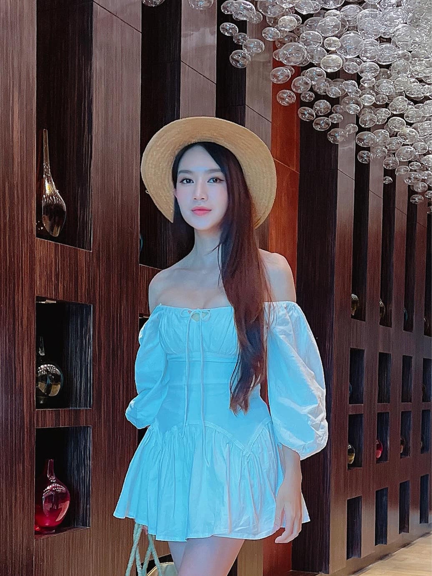 Bà xã Lý Hải sinh 4 con vẫn phơi phới: Bí quyết nhờ hạn chế đồ ngọt - Ảnh 3. Bà xã Lý Hải sinh 4 con vẫn phơi phới: Bí quyết nhờ hạn chế đồ ngọt - Ảnh 3.