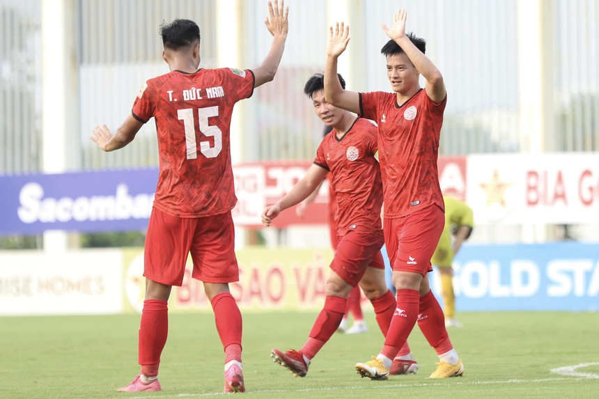 Giải hạng nhất 2023 vòng cuối: Quảng Nam thăng hạng trong nỗ lực vô vọng của PVF-CAND - Ảnh 2.