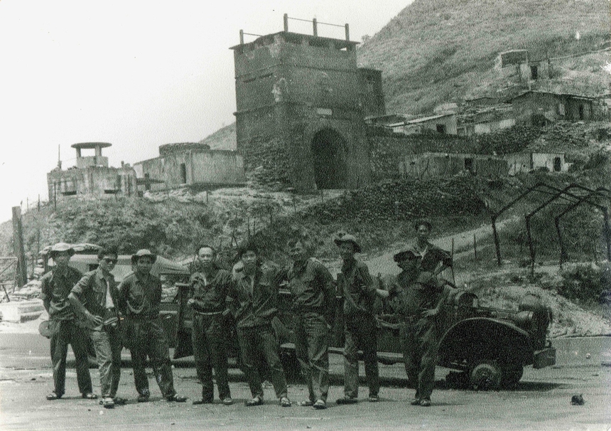 'Mở kho phim' về đề tài chiến tranh và hậu chiến (kỳ 3): Giữa khúc anh hùng ca - Ảnh 14. 'Mở kho phim' về đề tài chiến tranh và hậu chiến (kỳ 3): Giữa khúc anh hùng ca - Ảnh 14.