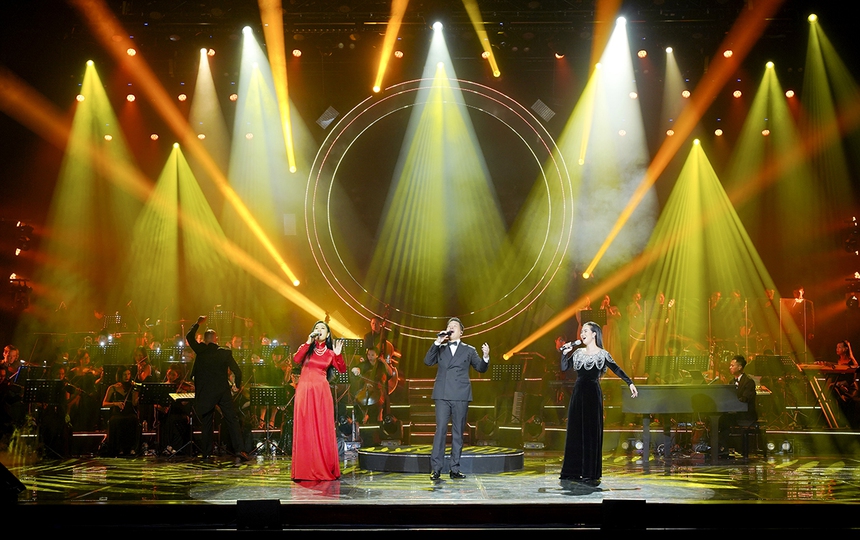 Ca sĩ Đăng Dương tạo dấu ấn mới cho nhạc đỏ với liveshow 'Tổ Quốc gọi tên mình' - Ảnh 1. Ca sĩ Đăng Dương tạo dấu ấn mới cho nhạc đỏ với liveshow 'Tổ Quốc gọi tên mình' - Ảnh 1.