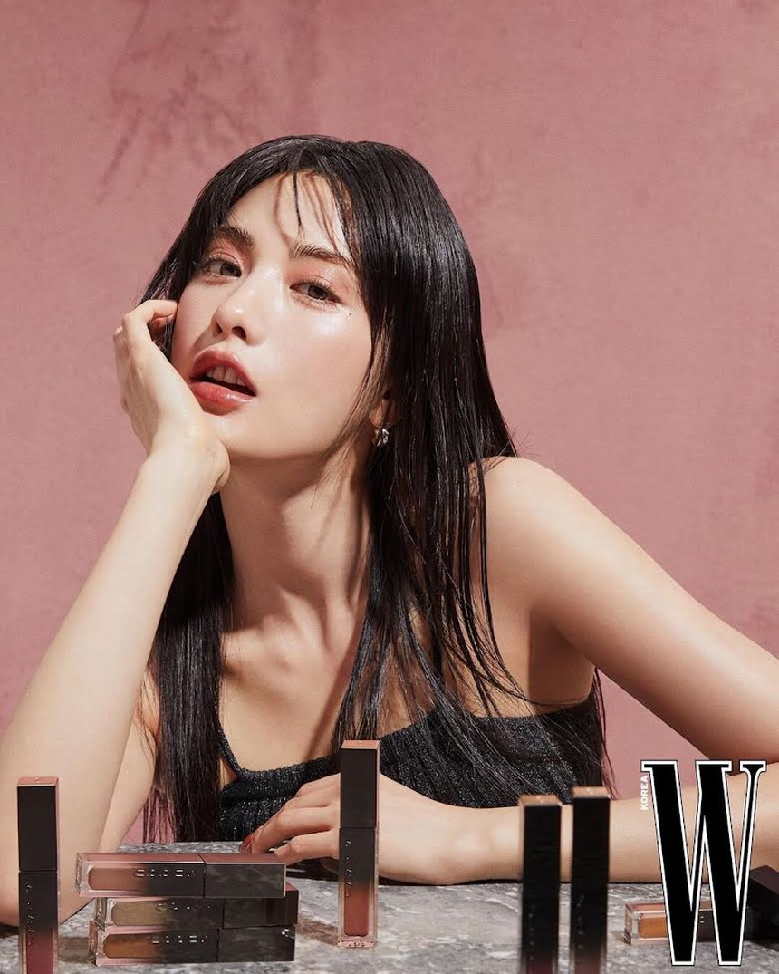 'Mask Girl' Nana biến thành một người hoàn toàn khác với mái tóc ngắn - Ảnh 7. 'Mask Girl' Nana biến thành một người hoàn toàn khác với mái tóc ngắn - Ảnh 7.