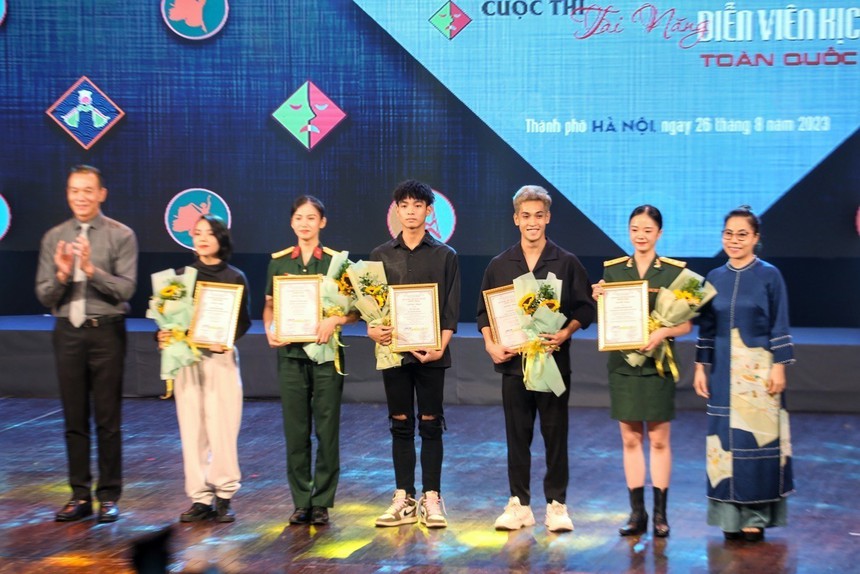 Chào tuần mới: Đi tìm... tài năng - Ảnh 1. Chào tuần mới: Đi tìm... tài năng - Ảnh 1.