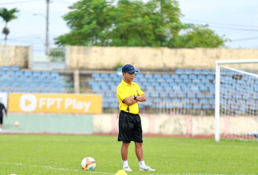 Bóng đá Việt Nam 27/8: HLV Shin Tae-yong giải thích lý do chọn thủ môn đá luân lưu - Ảnh 5.