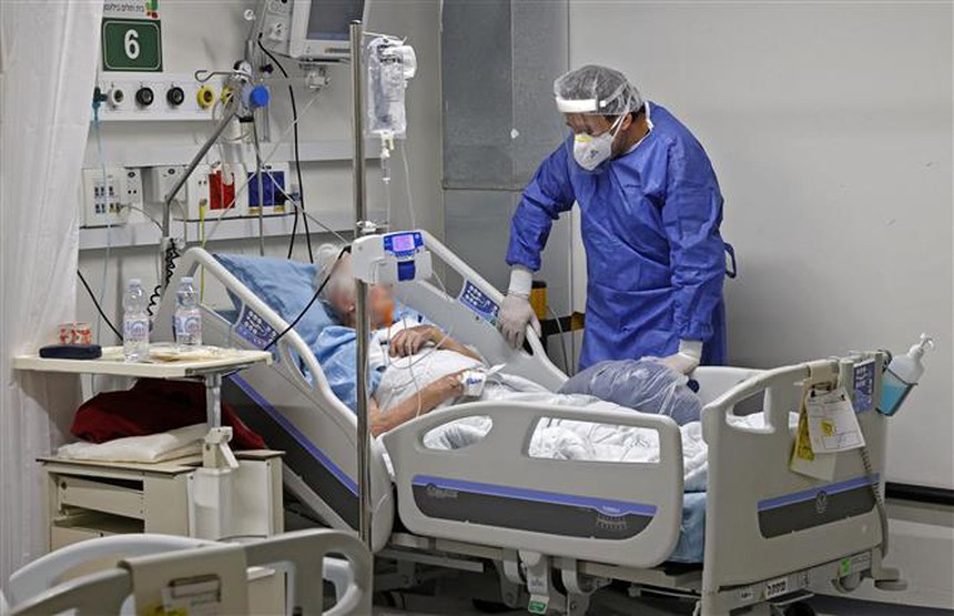 Phát hiện nguyên nhân gây tổn thương phổi ở người mắc Covid-19 - Ảnh 1. Phát hiện nguyên nhân gây tổn thương phổi ở người mắc Covid-19 - Ảnh 1.