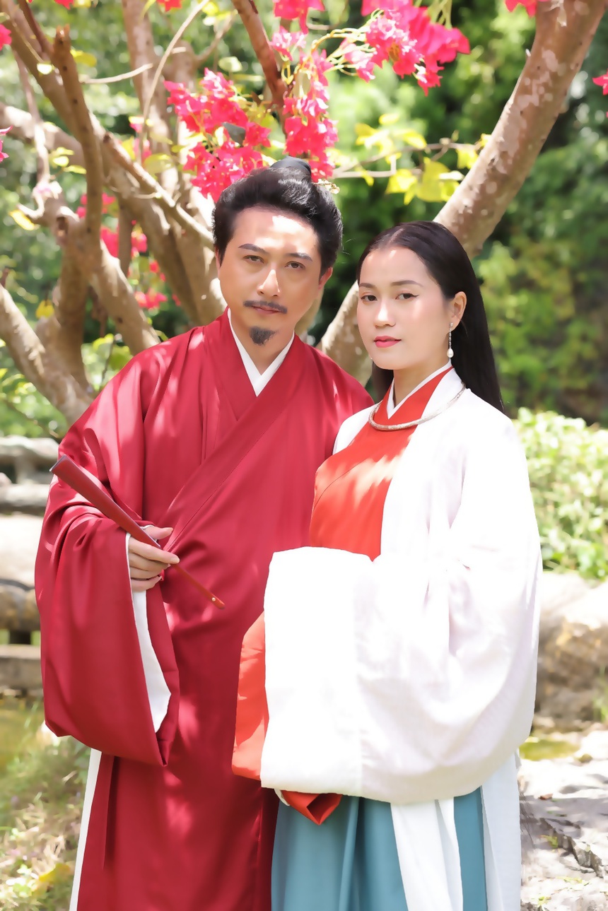 Lâm Vỹ Dạ "chán" diễn xuất bất ngờ nhá hàng MV cổ trang - Ảnh 4.