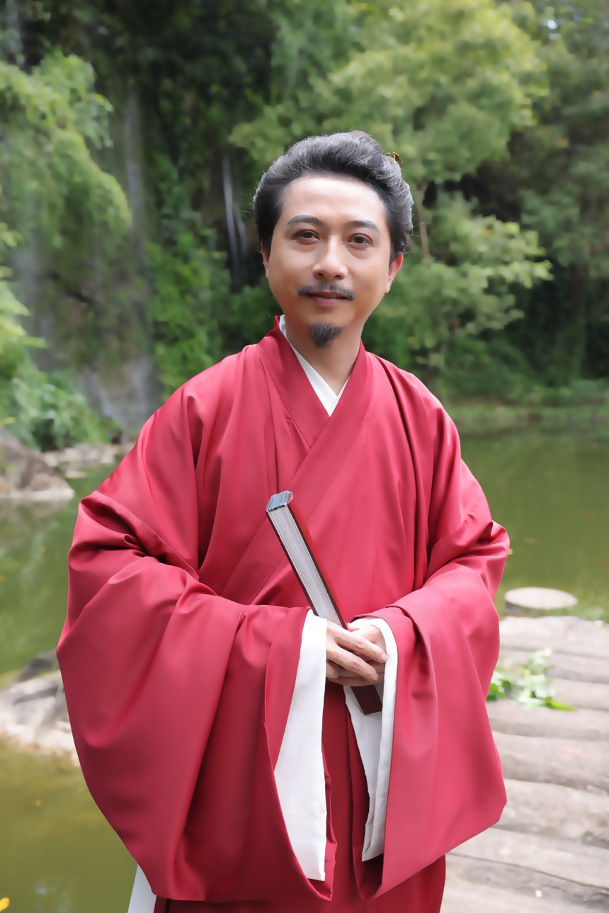 Lâm Vỹ Dạ "chán" diễn xuất bất ngờ nhá hàng MV cổ trang - Ảnh 6.