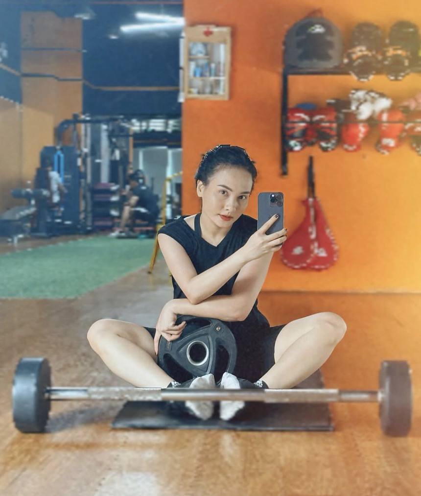 Sao Việt 28/8: Huỳnh Anh xin lỗi vì ngoại tình, Hoa hậu Thùy Tiên đăng ảnh chúc mừng Tân Miss Grand Vietnam - Ảnh 6.