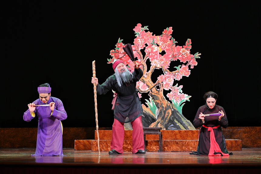 Chị Hằng biên tập - Chèo cổ Quan Âm Thị Kính 'cháy vé' trước giờ diễn - Ảnh 3.