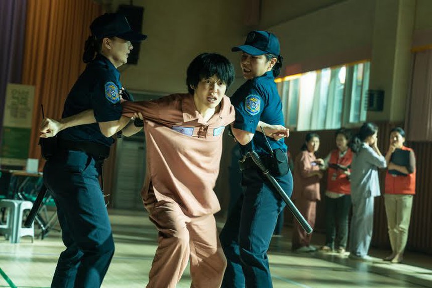 3 điểm khác biệt chính giữa K-drama 'Mask Girl' của Netflix và webtoon gốc - Ảnh 15.