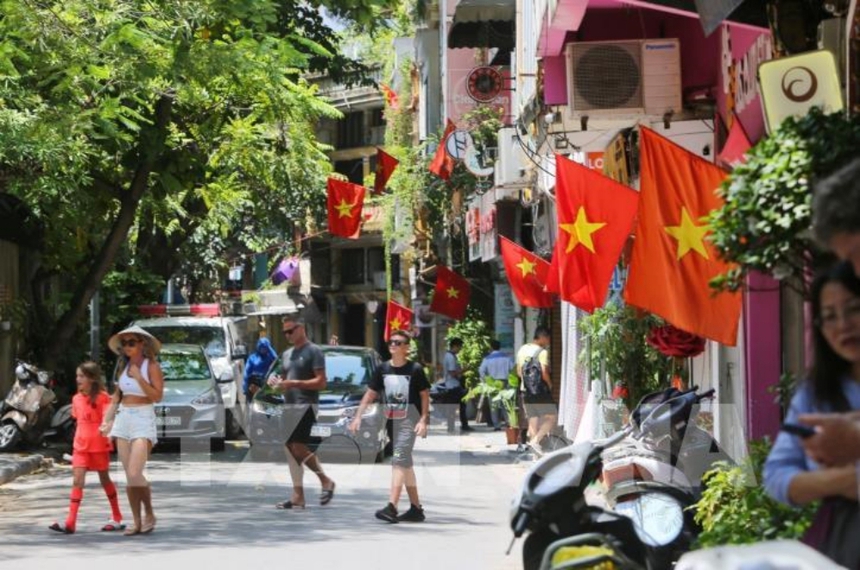 Thời tiết kỳ nghỉ lễ Quốc khánh 2/9: Nắng nóng hay mưa rào? - Ảnh 1.