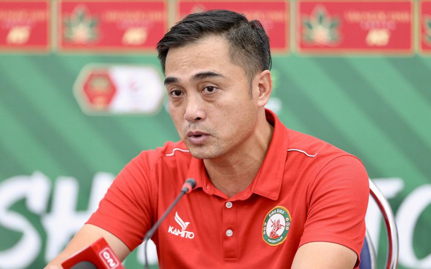 HLV Nguyễn Đức Thắng chia tay Bình Định