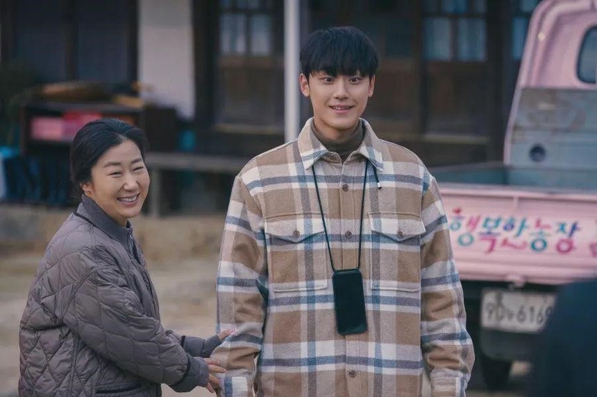 Dàn sao Kim Hee Sun, Lee Na Young... mất dần độ hot vì hôn nhân và sinh con - Ảnh 6. Dàn sao Kim Hee Sun, Lee Na Young... mất dần độ hot vì hôn nhân và sinh con - Ảnh 6.