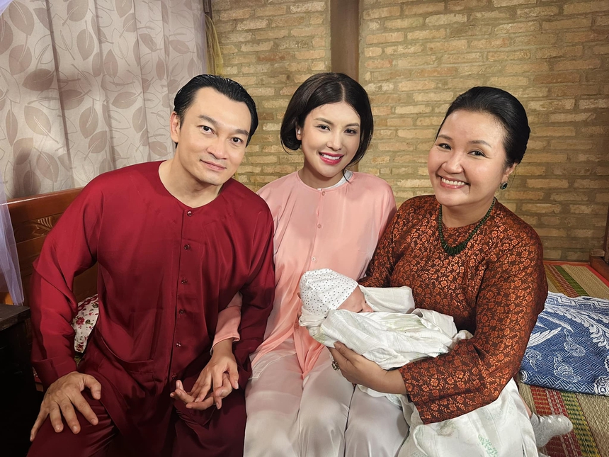 "Ngọc nữ Bolero" Lily Chen "cô đơn" trong biệt thự 50 tỷ ở quê nhà - Ảnh 3.