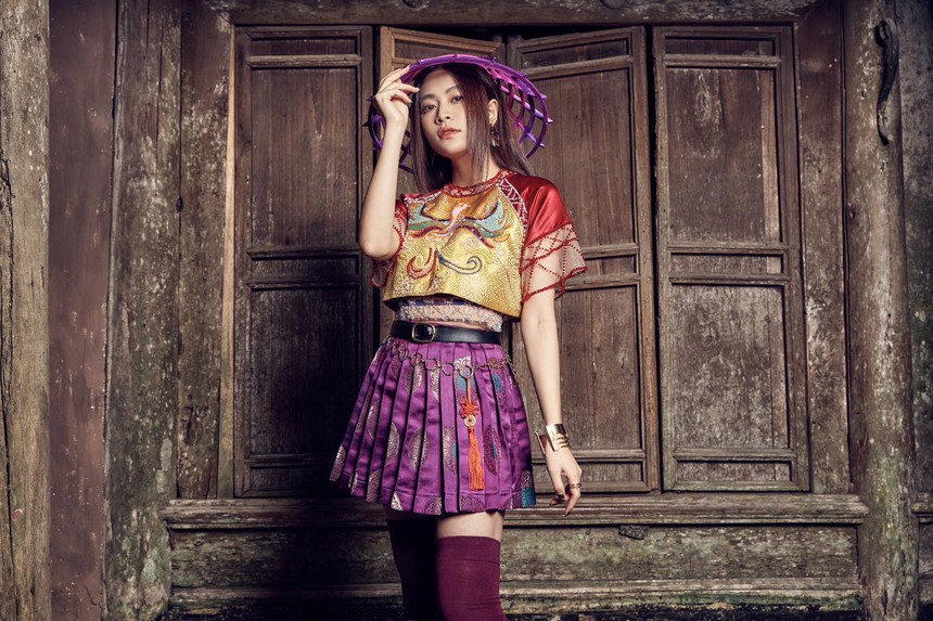 Hoàng Thùy Linh trình làng giá vé concert, fan có ngay quà là bánh mùa Trung thu - Ảnh 1.