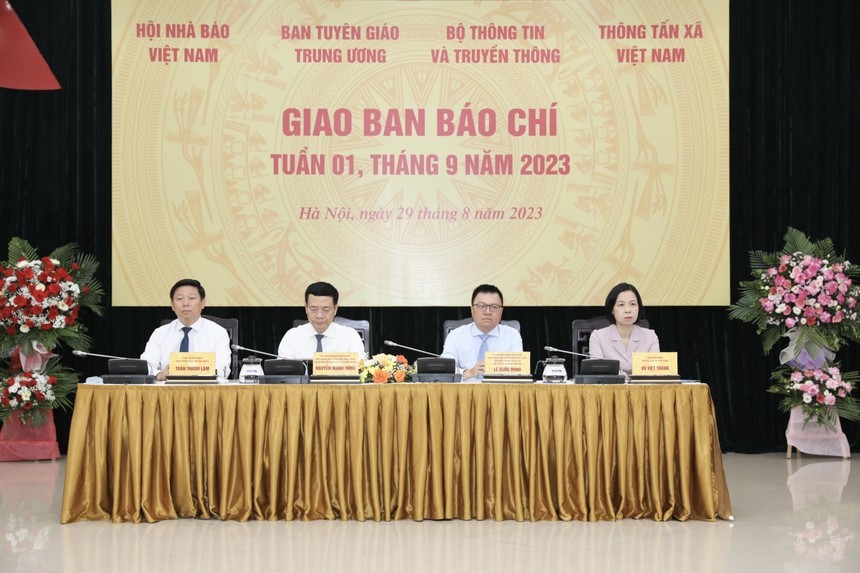 Giao ban báo chí Mùa thu 2023: Cùng mở hướng đi - Mọi cơ quan báo chí sẽ trở thành cơ quan báo chí số - Ảnh 1.
