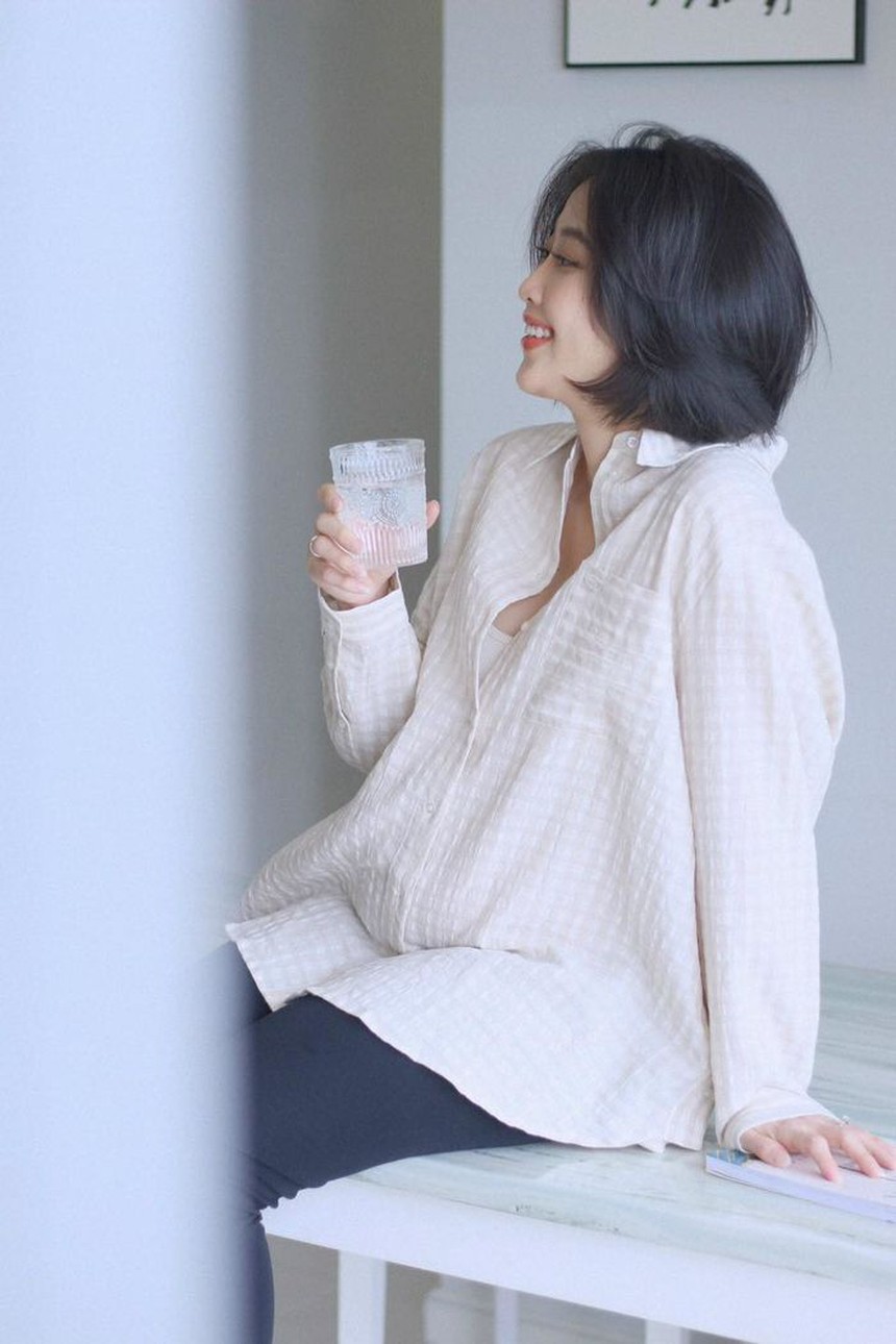 Nhã Phương ưng váy áo che bụng những tháng cuối thai kỳ: Áo yếm, váy suông là "chân ái" - Ảnh 8.