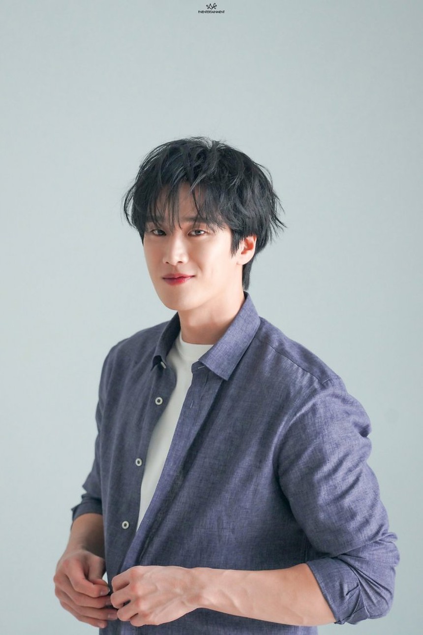 Bạn trai Jisoo Blackpink thích phụ nữ hiếu thuận với cha mẹ - Ảnh 1. Bạn trai Jisoo Blackpink thích phụ nữ hiếu thuận với cha mẹ - Ảnh 1.