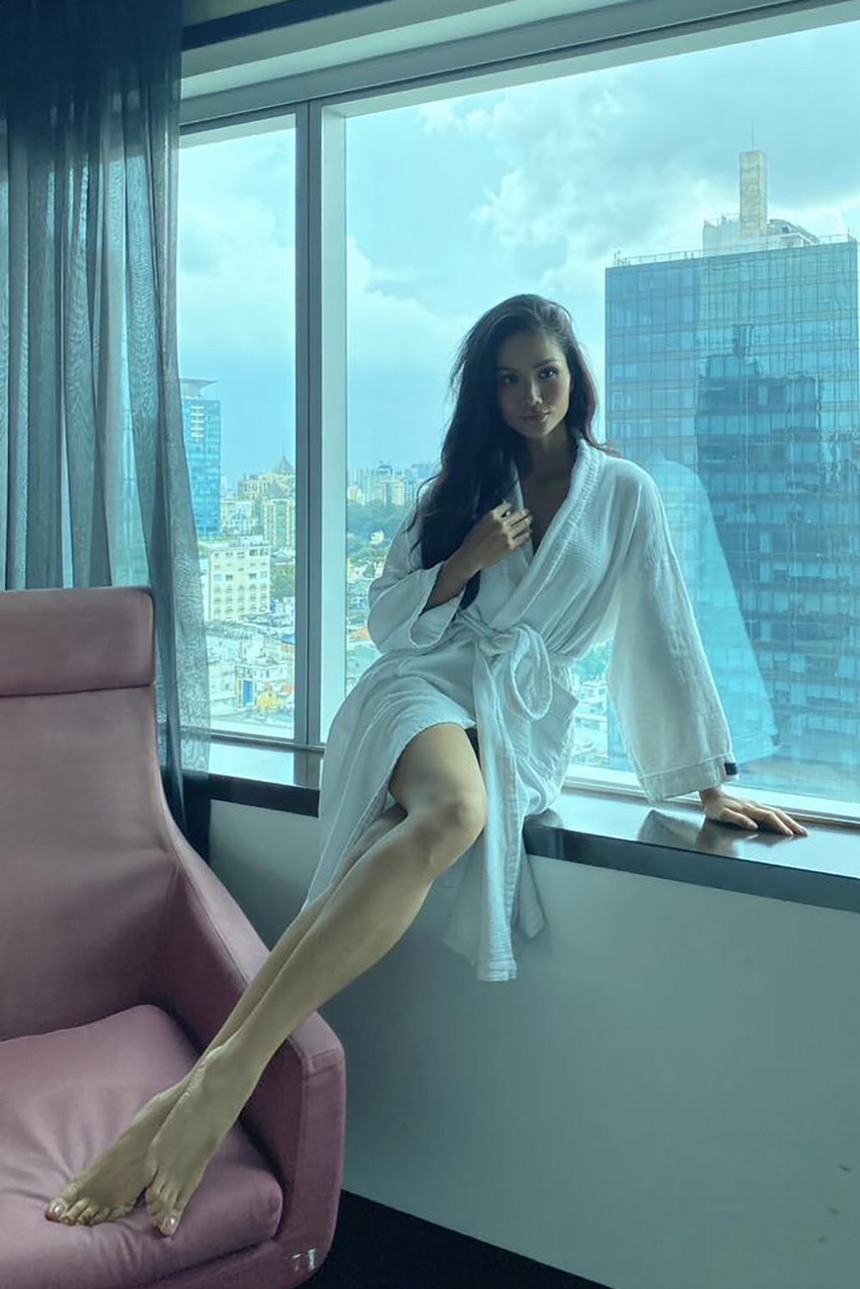 Sao Việt 3/8: Lan Khuê kỷ niệm 10 năm làm nghề, Xuân Bắc được mời cơm khi tránh bão tại Nhật - Ảnh 6.